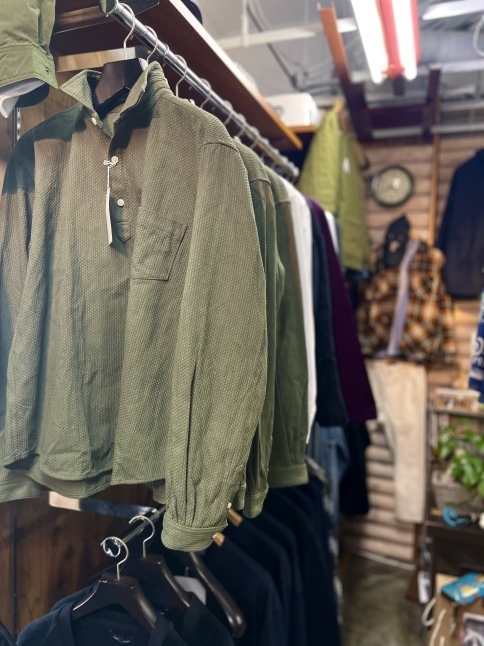 シャツ好きの方へ・・・★★ 本日より展開です!!_d0152280_21000531.jpeg
