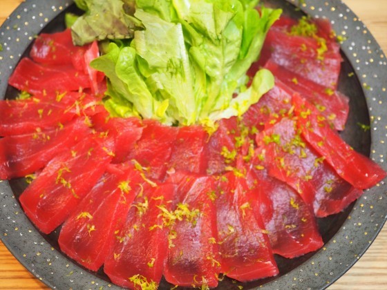 鮪のサラダ_a0258686_20541821.jpg