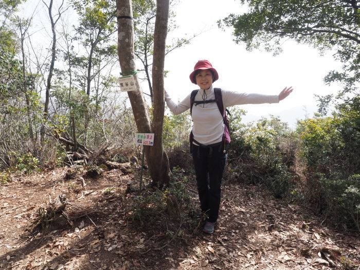 荒谷山登山（長楽寺側から）_c0116915_00344069.jpg