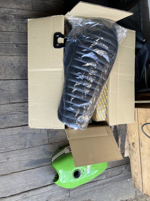 250TR カスタム Y君号 進んでます!_a0164918_11040775.jpg