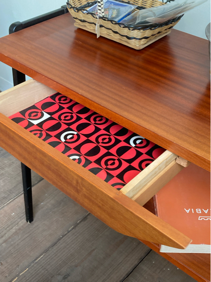 Side table with drawer_c0139773_23560698.jpg