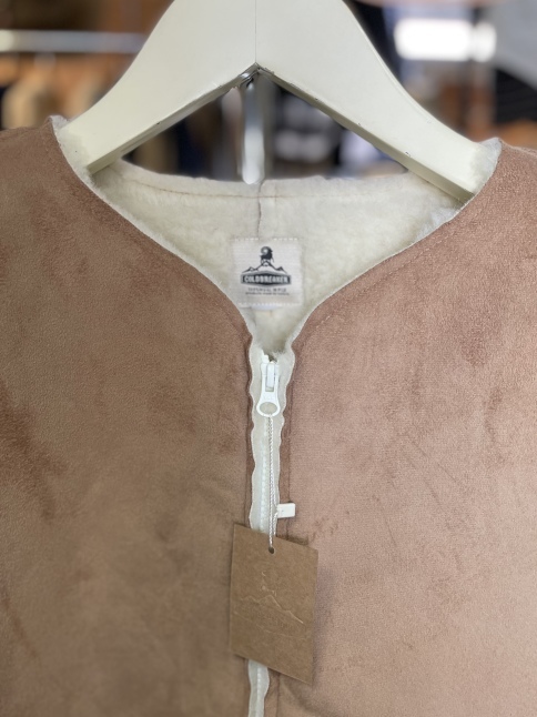FAKE MOUTON VEST 当店別注★ COLD BREAKER_d0152280_15112800.jpeg