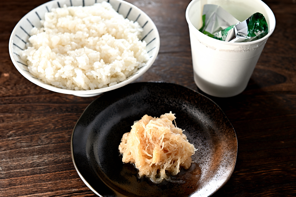 メシ通『魚介を使った簡単レシピ 』☆ 余ったお刺身のツマをアレンジ!_d0069838_12051304.jpg