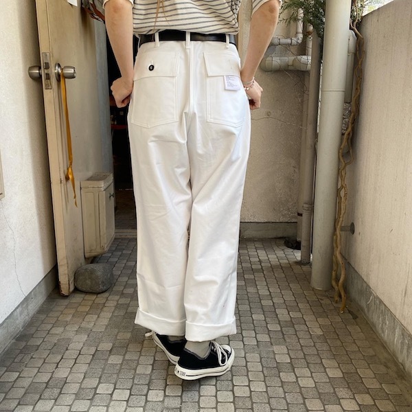 WHITE_d0364239_19263941.jpg