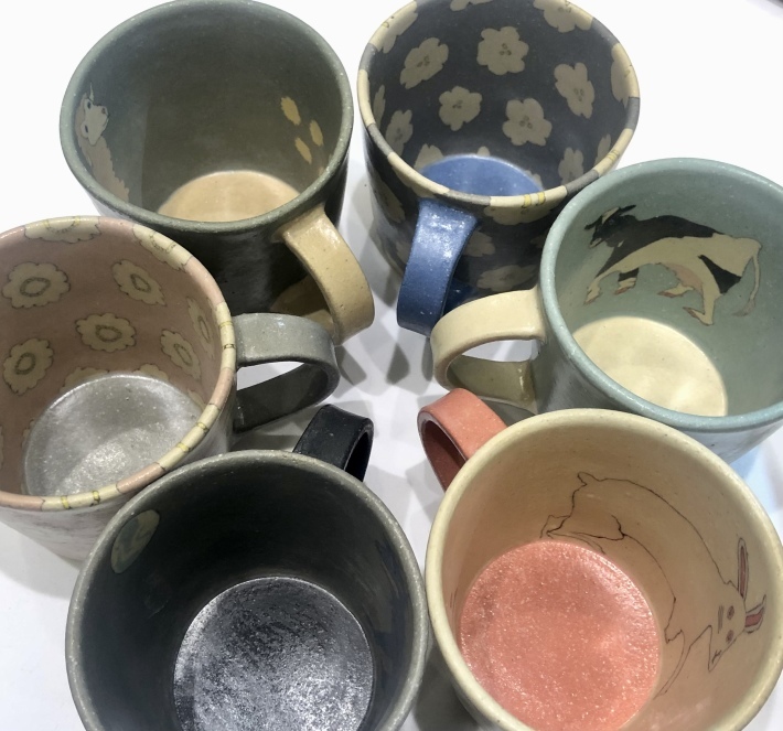 【中古品】田中ちあきさん　花柄　マグカップ＆お皿 中古品】田中ちあきさん 花柄 マグカップ＆お皿 - メルカリ
