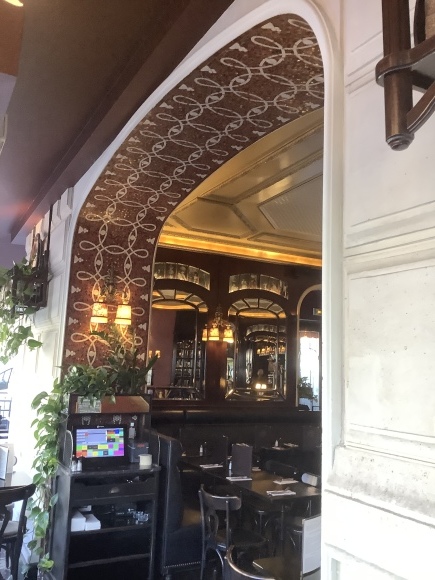 今のうちにパリで色々　by ロン＠フランス_d0227344_06061892.jpeg