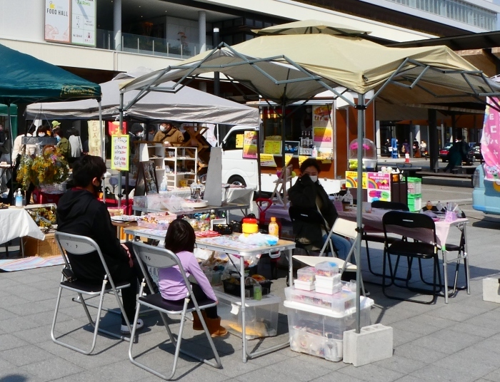 　　和歌山市駅前広場にて　　２０２２-０３-１４　００：００ 　_b0093754_23491250.jpg