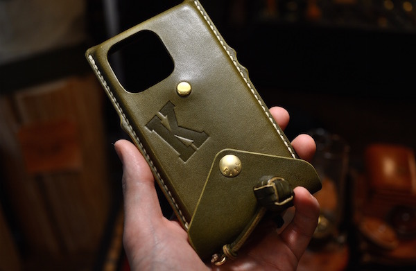 iphone 13 pro leather case custom_b0172633_12182233.jpg