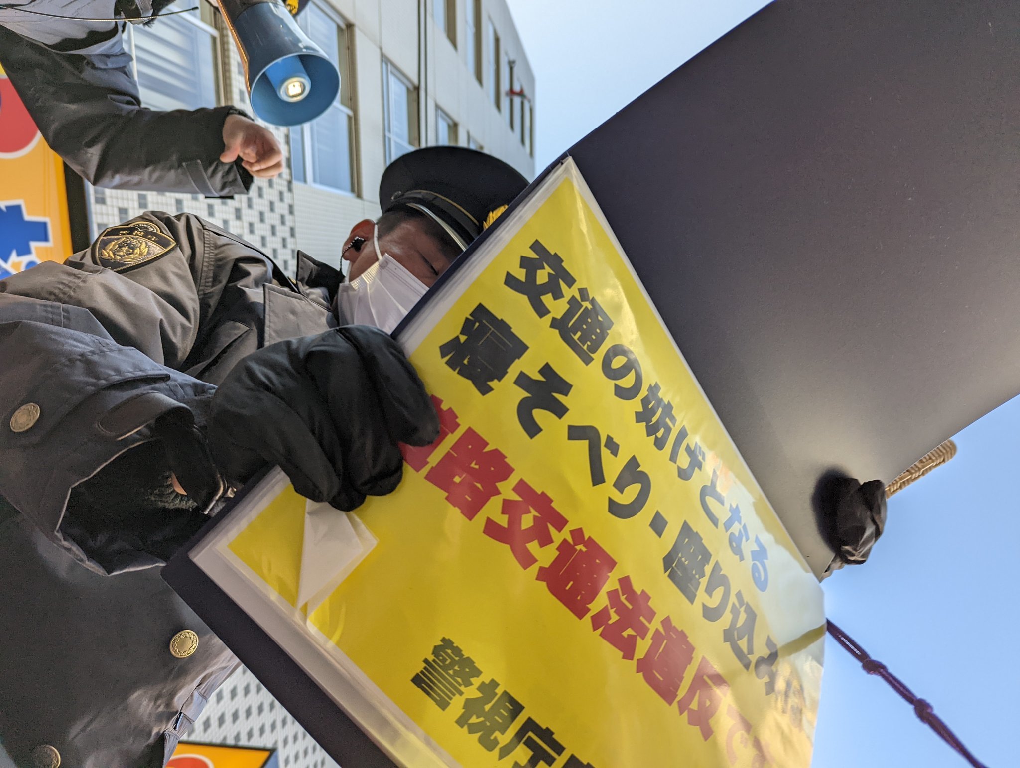 【報告】殺すな!プーチンは停戦し兵を退け!3.10ロシア大使館前ダイ・イン_a0336146_23403789.jpg