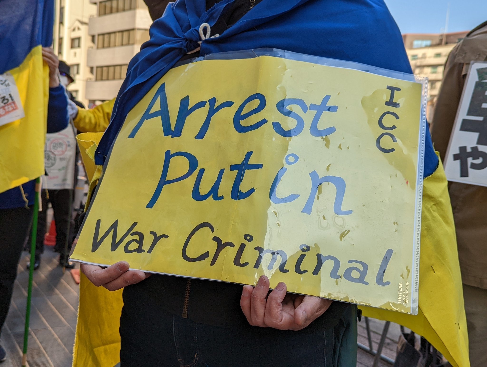 【報告】殺すな!プーチンは停戦し兵を退け!3.10ロシア大使館前ダイ・イン_a0336146_23405935.jpg