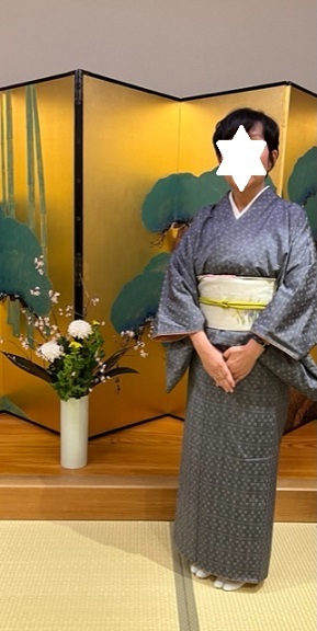 きもので祝う女性の日・萬重さんその4・お昼のお弁当。_f0181251_15395635.jpg