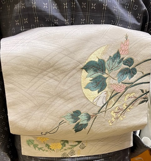 きもので祝う女性の日・萬重さんその4・お昼のお弁当。_f0181251_15423316.jpg