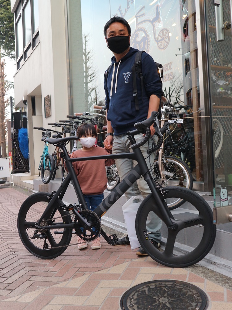 3月13日 渋谷 原宿 の自転車屋 FLAME bike前です_e0188759_17431466.jpg