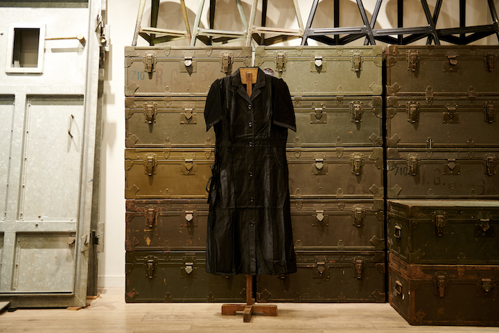 \"FRENCH TEACHER\'S DRESS RAYON BLACK 1940\'S #2 #BlackVarsity\"ってこんなこと。_c0140560_12245971.jpg