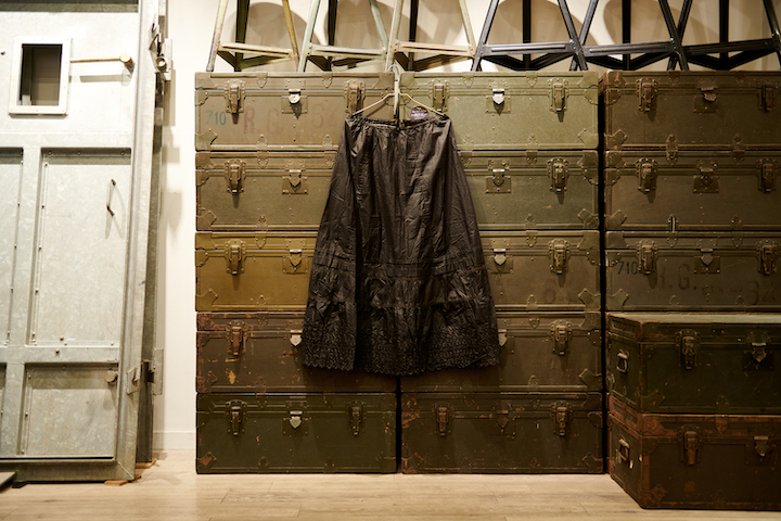 \"UNKNOWN SKIRT BLACK 1890\'S -1900\'S #2 #BlackVarsity\"ってこんなこと。_c0140560_13434979.jpg