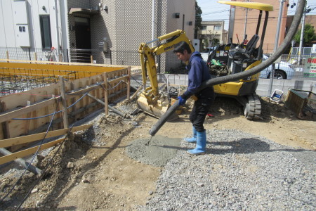 「元八事の家」基礎ベース打設_b0179213_18350235.jpg