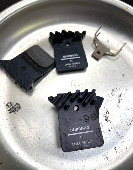 シマノ ディスクブレーキパッドが有りません の巻 ロードバイクproku