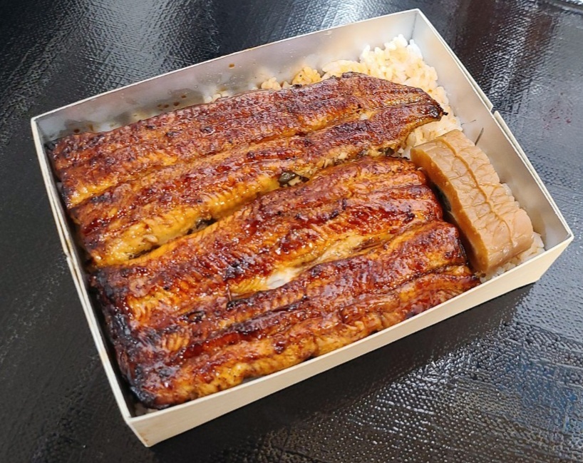 お弁当と夜の川豊別館_a0217348_15094595.jpg