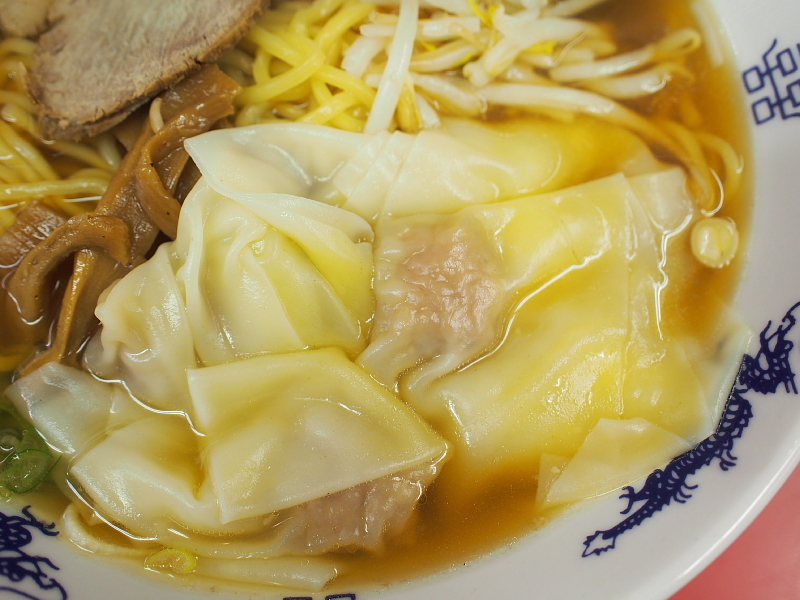 【町中華紀行〈87〉】品川「中華料理 味の大元」～スタンダードなワンタンメン_b0008655_10451574.jpg