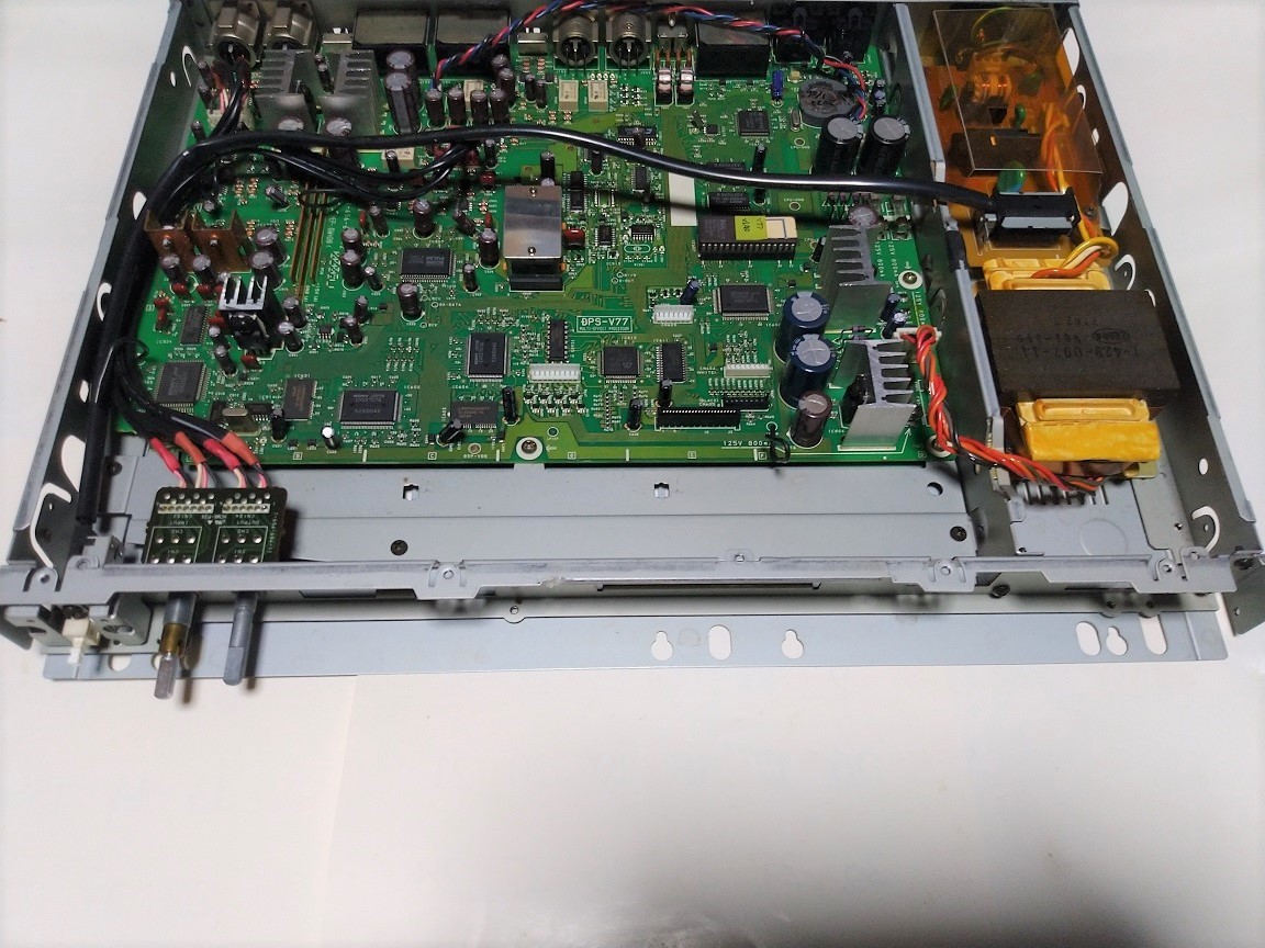It's a Sony DPS-V77 : synthgeek It's a Sony DPS-V77 : synthgeek