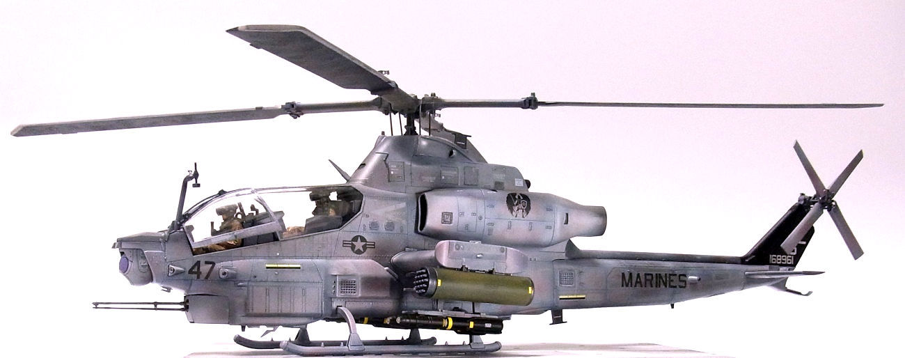 【完成品】1/35 アカデミー AH-1Z ヴァイパー Amazon | アカデミー 1/35 アメリカ海兵隊 AH-1Z ヴァイパー