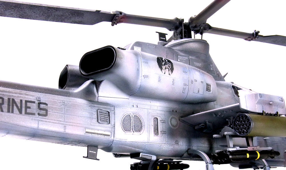 1/35 USMC AH-1Z「ヴァイパー」 完成 : シン・シリウスまで8.6光年 1/35 USMC AH-1Z「ヴァイパー」 完成 : シン・シリウスまで8.6光年