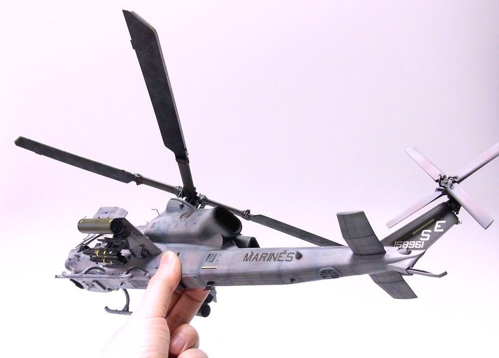 1/35 USMC AH-1Z「ヴァイパー」 完成 : シン・シリウスまで8.6光年 1/35 USMC AH-1Z「ヴァイパー」 完成 : シン・シリウスまで8.6光年