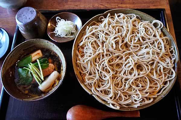 【(山梨グルメ)北杜市「白州手打ち蕎麦 くぼ田」で「鴨せいろ」「海老天おろしそば」そして「ノンアル」!!】_a0005436_12114111.jpg