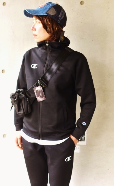 「家飲み」でなく「家着」 Champion ★★_d0152280_09063022.jpg