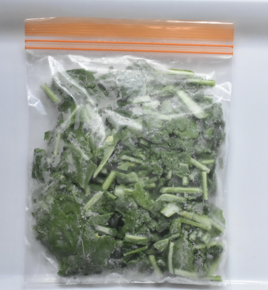 野菜の冷凍保存(小松菜・長ねぎ・キャベツ・かぶの葉)_d0122797_21225815.jpg