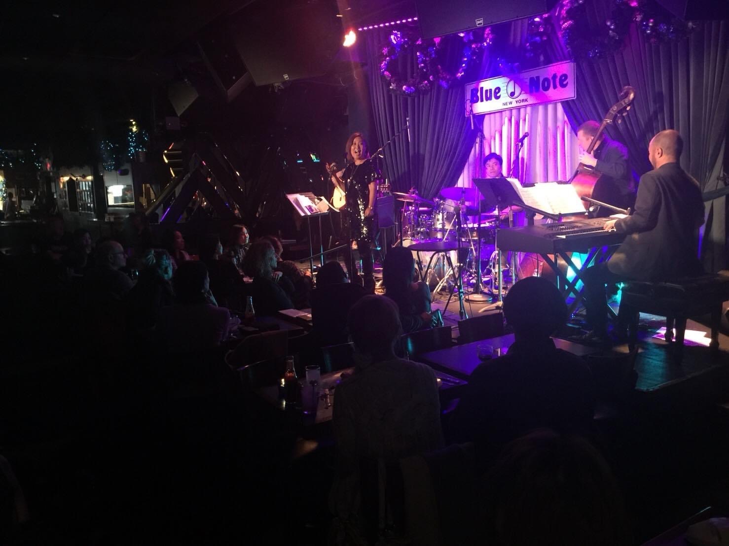 NY人気ボーカルコーチングスタジオNYVCのJustin Stoneyから Singer Spotlightに選んで頂き にインタビューを受けました!_a0150139_07463581.jpg