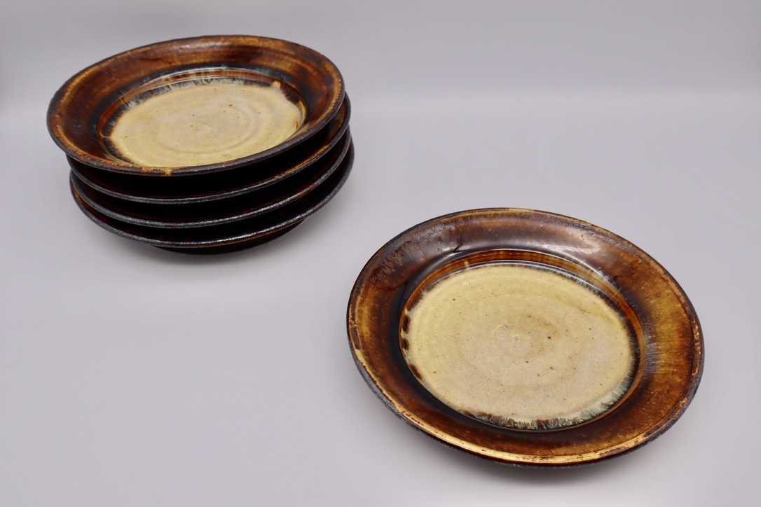 八木橋昇 陶展のご案内 明日から始まります 3/23~28 (その1)_b0132442_16130765.jpeg