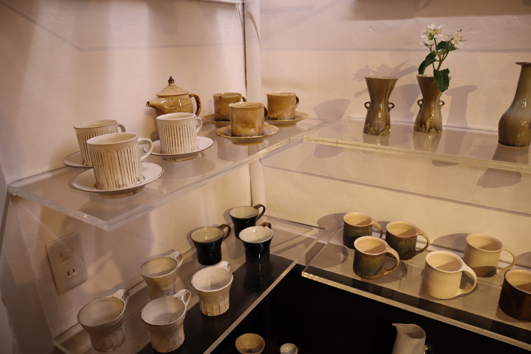 八木橋昇 陶展のご案内 作品紹介2 3/23~28_b0132442_19285685.jpeg