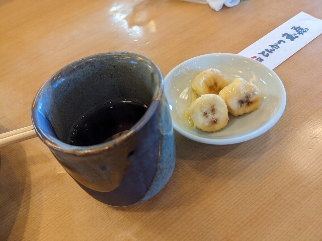 【大学生の特権】学生証で送料無料になる 熟成ロースかつ定食140gと無料のパンの耳（とんかつ玉藤千歳店 応援グッズ