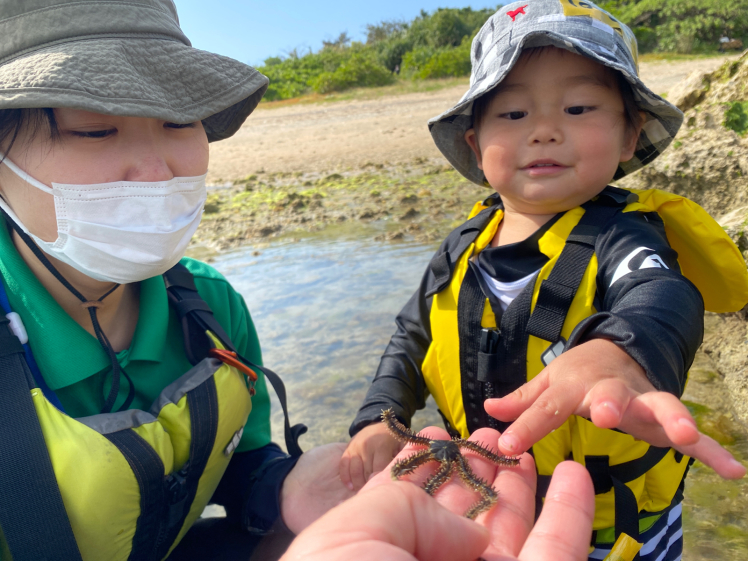 青空ようちえん〔平日〕外遊びが心地よい季節がやってきた!広場を駆け回って海に入って平日も自然を満喫だ!_d0363878_14031519.jpg