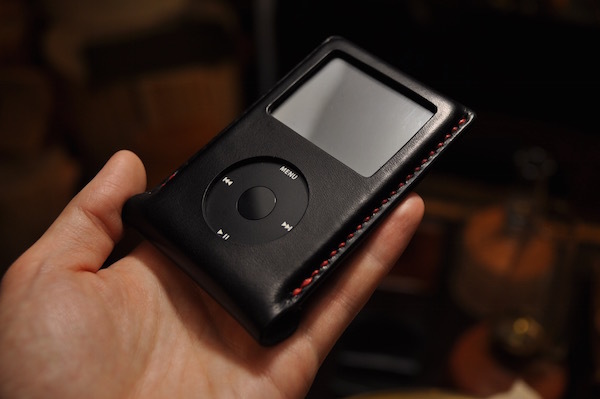 iPod classic leather case_b0172633_00434289.jpg