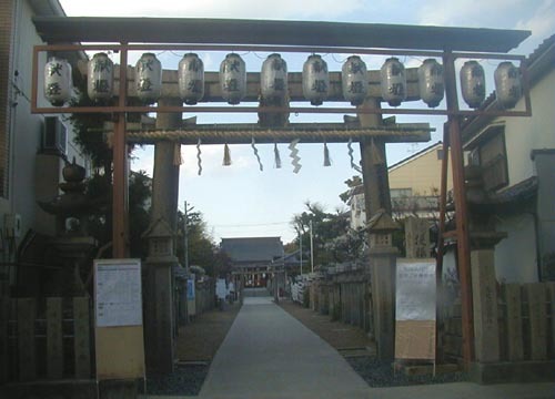 ●神社の造形―堤根神社_d0053294_01254815.jpg