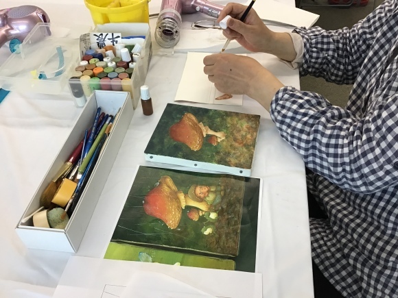 【黒川つきえの絵本のようなアクリルペイント】生徒さんの作品です♪_c0357605_10530636.jpeg
