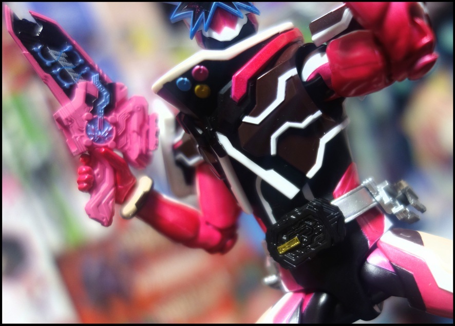 S.H.Figuarts 仮面ライダースラッシュ ヘンゼルナッツと