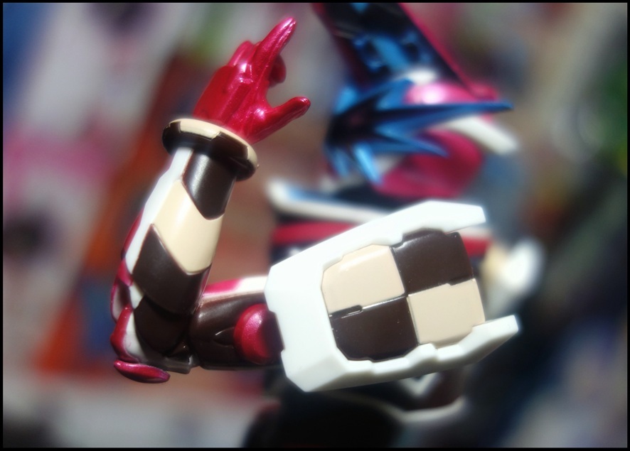 S.H.Figuarts 仮面ライダースラッシュ ヘンゼルナッツと