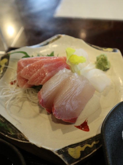 お蕎麦屋さんの刺身が美味しかった！！_b0331802_21495028.jpg