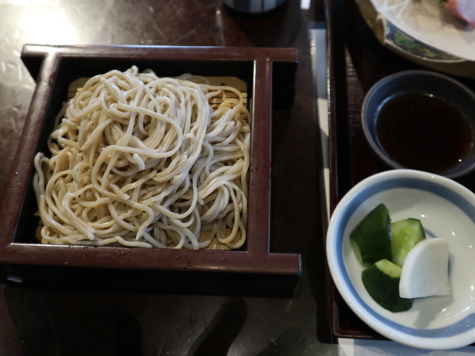 お蕎麦屋さんの刺身が美味しかった！！_b0331802_22291474.jpg