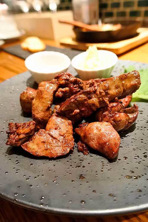 【(山梨グルメ)甲府市「炭・肉と旬野菜Kazan」・・・甲府駅前人気店「くしっちゃ」がリニューアルオープン!!】_a0005436_13284677.jpg