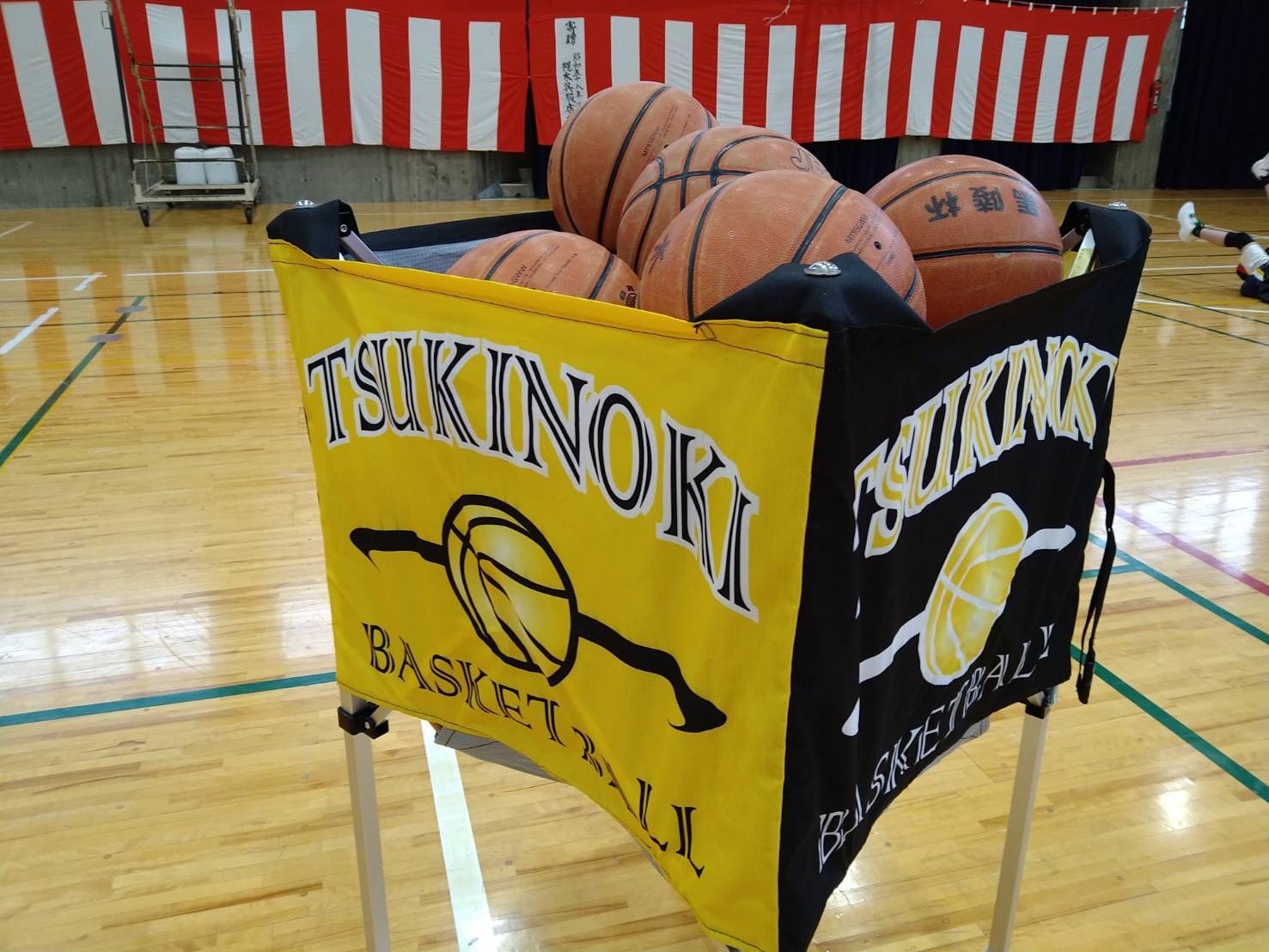 ㊗️卒団】ミニバス卒団記念品(ボールカゴ)♪、【Triangle】Tシャツ