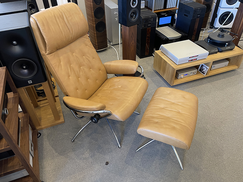エコーネス：ストレスレスチェア「メトロ」USED入荷しました