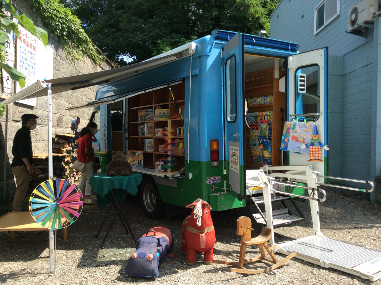 北大店に「キンダーリープ号」がやってくる!_d0198793_15193091.jpg