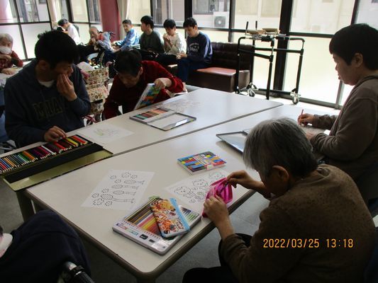 3/25 創作活動_a0154110_08190154.jpg