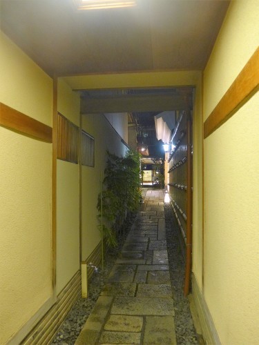 京都・木屋町「モリタ屋」へ行く。_f0232060_15362275.jpg
