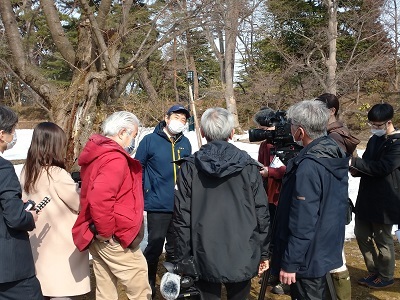 「弘前公園さくら情報」発表の様子と開花予想について◎_d0131668_11582486.jpg