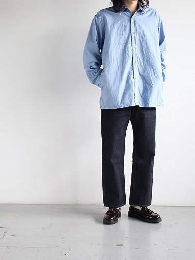 S H FOR ERA. EXCLUSIVE SHIRT (CHAMBRAY) / BLUE (MENS)_b0139281_16052351.jpg